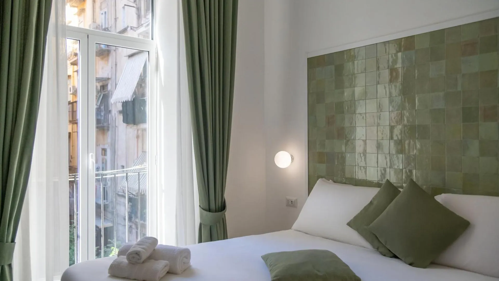 Vistavicolo Rooms Neapol Penzion