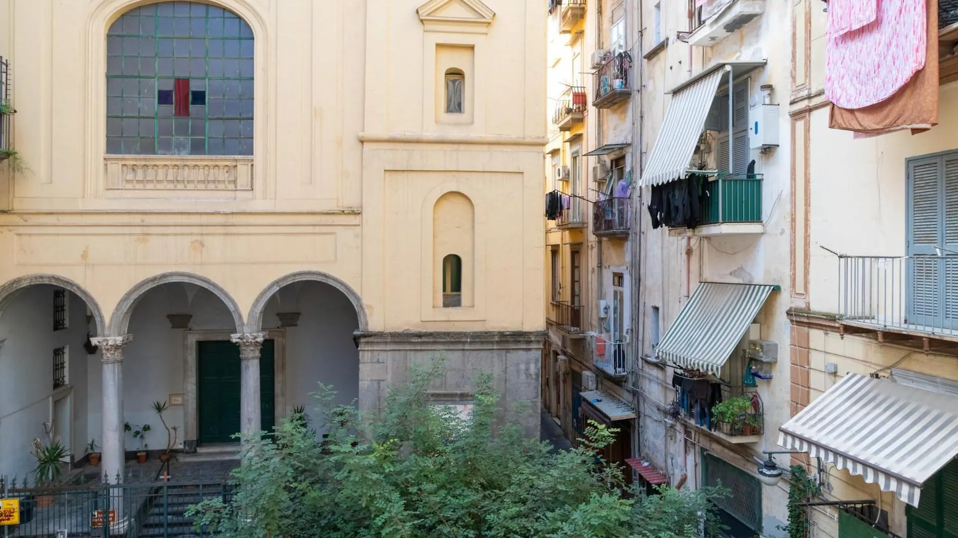 Guest house Vistavicolo Rooms Naples Italy