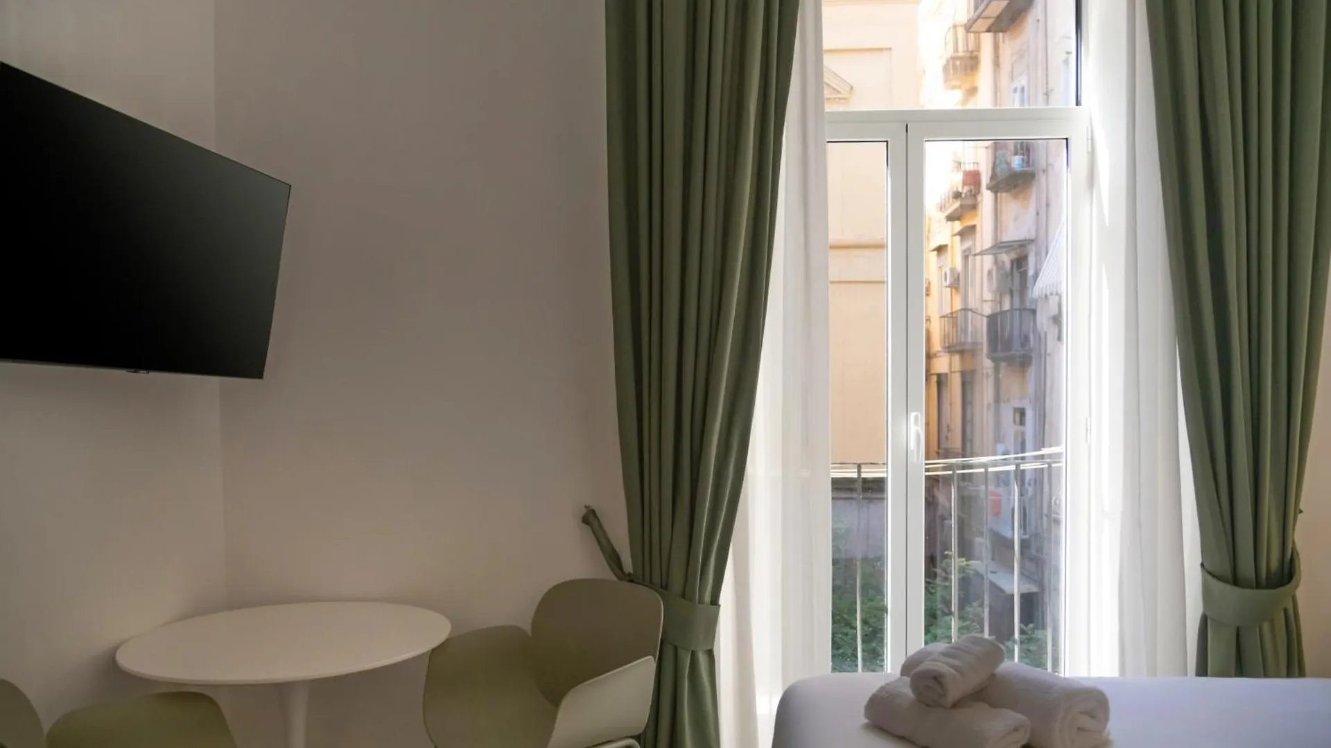 Guest house Vistavicolo Rooms Naples Italy