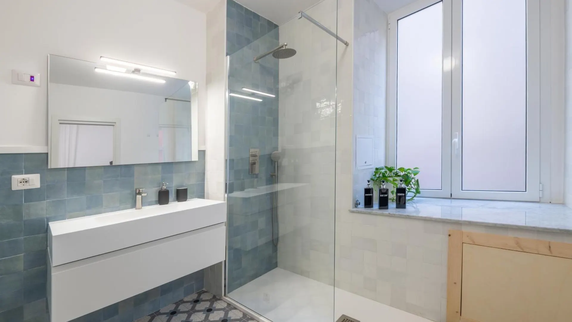 Vistavicolo Rooms Naples 0*,  Italy